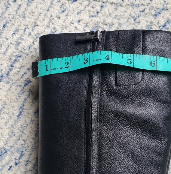 Kenneth Cole Tall Black Boot Size 8 - Picture 11 of 13
